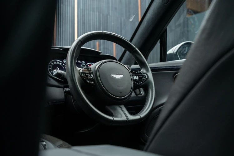 Vehicle Image 40