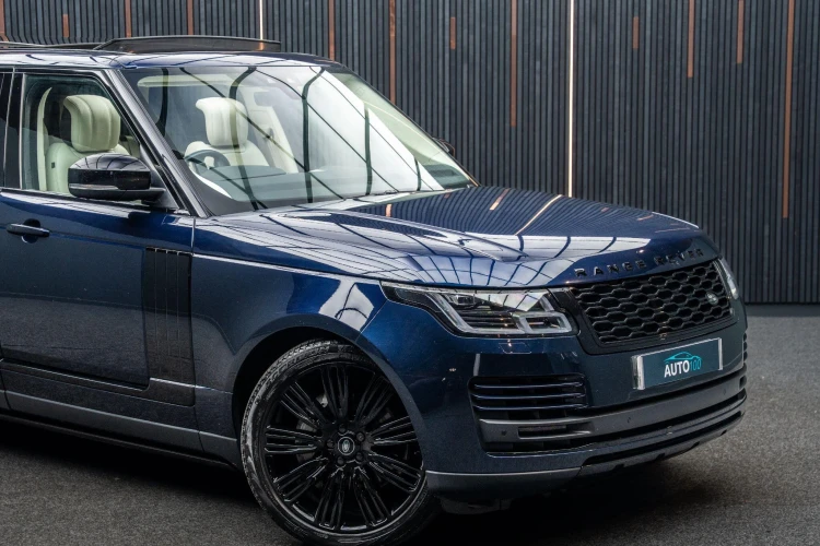 Vehicle Image 9