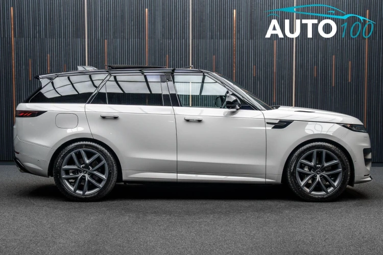 Vehicle Image 11