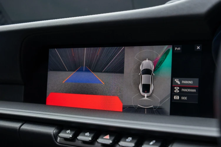 Vehicle Image 10