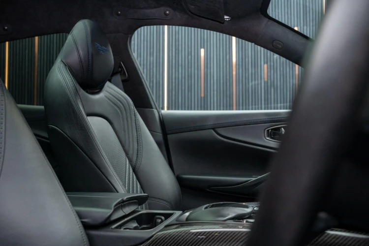 Vehicle Image 31