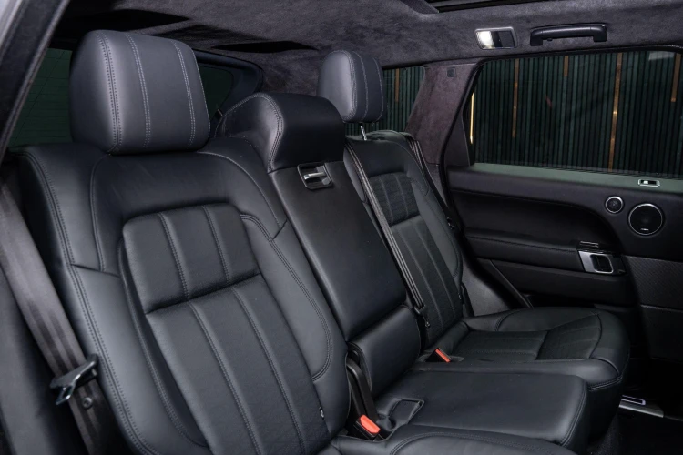 Vehicle Image 14
