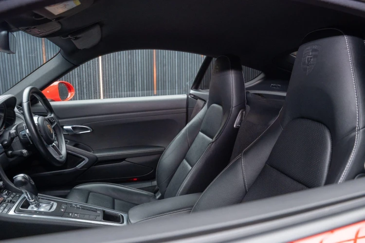 Vehicle Image 37