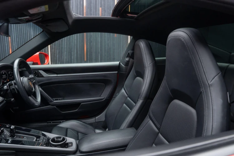 Vehicle Image 36