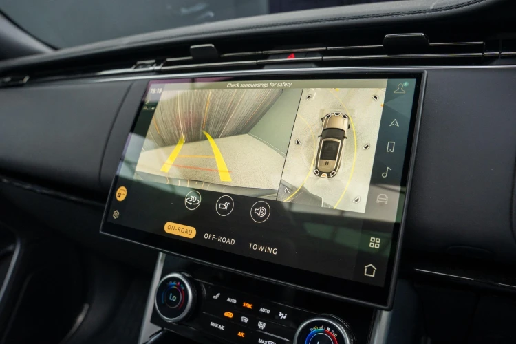 Vehicle Image 8