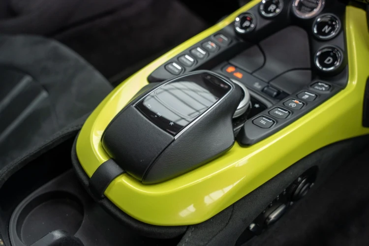 Vehicle Image 8