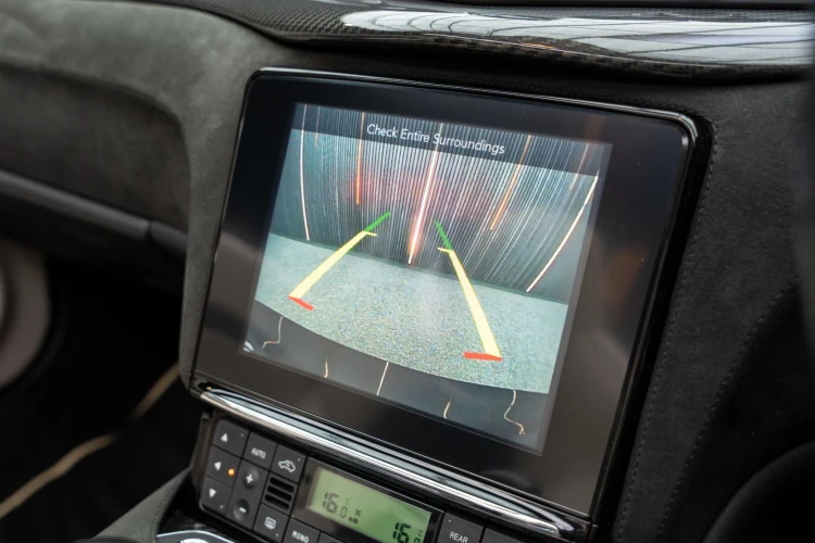 Vehicle Image 8