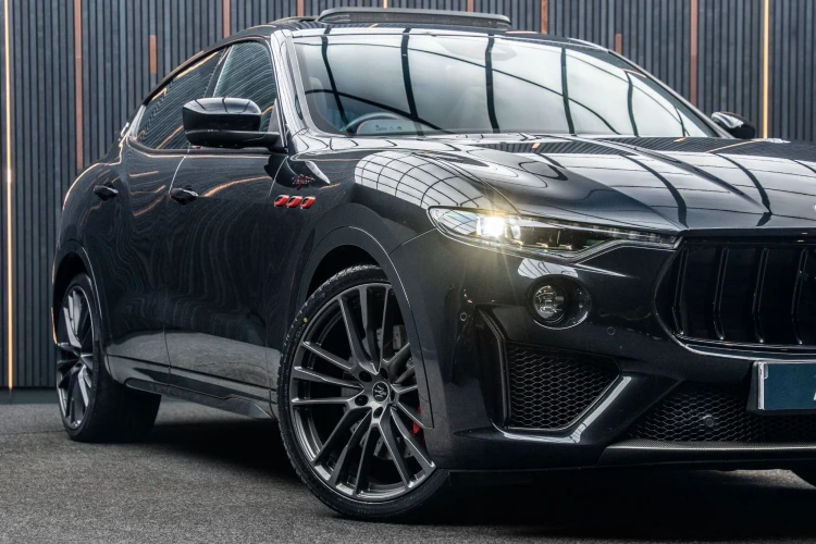 Vehicle Image 7