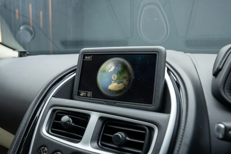Vehicle Image 10