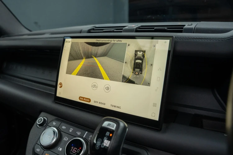 Vehicle Image 8
