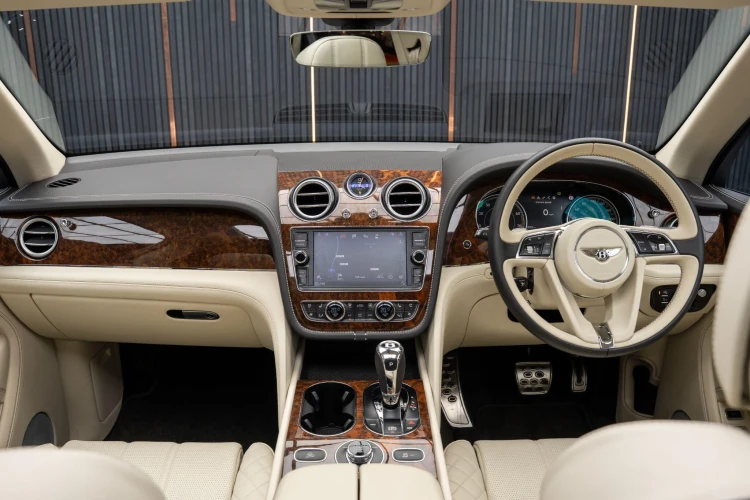 Vehicle Image 38