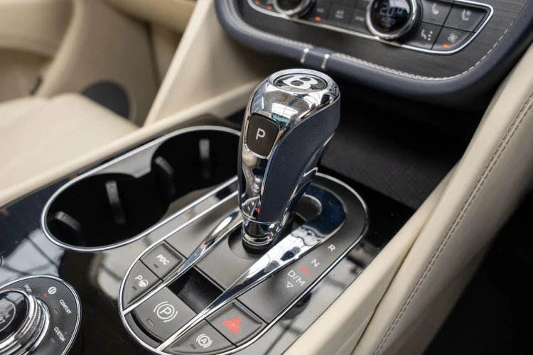 Vehicle Image 35