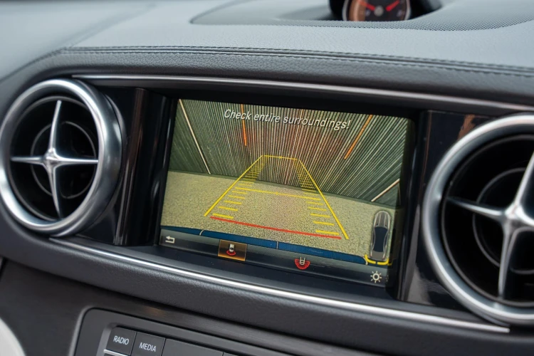 Vehicle Image 6
