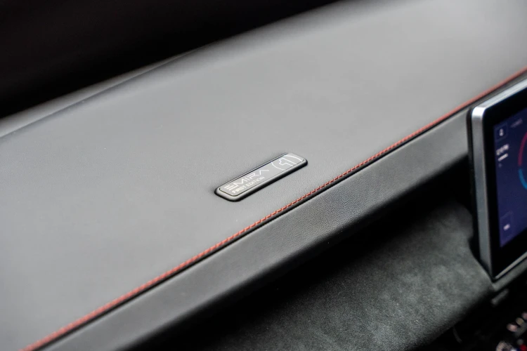 Vehicle Image 37