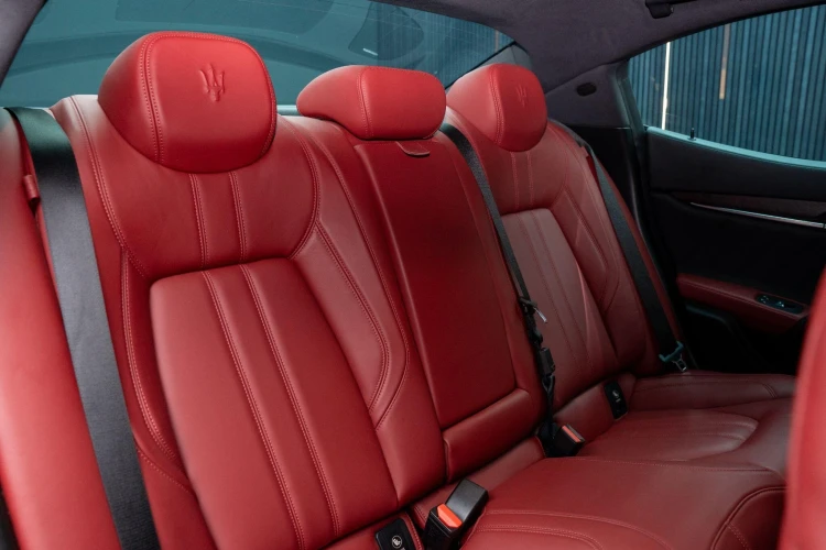Vehicle Image 14