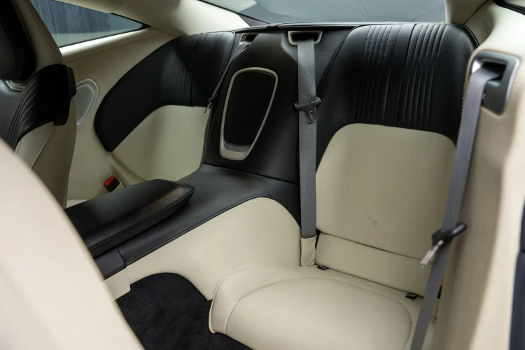 Vehicle Image 30