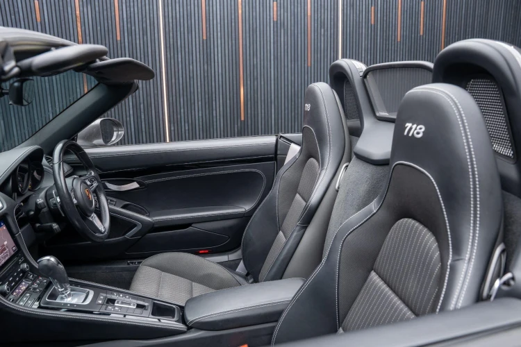 Vehicle Image 41
