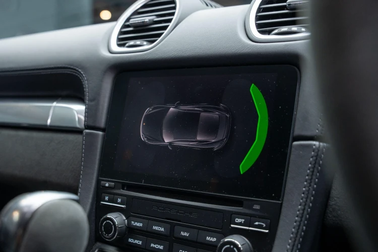 Vehicle Image 10