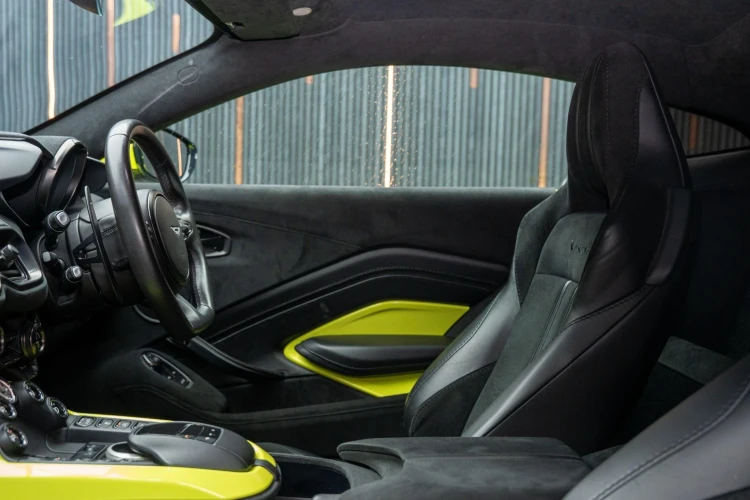 Vehicle Image 35