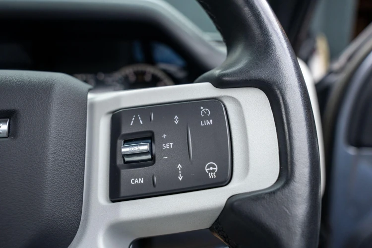 Vehicle Image 24