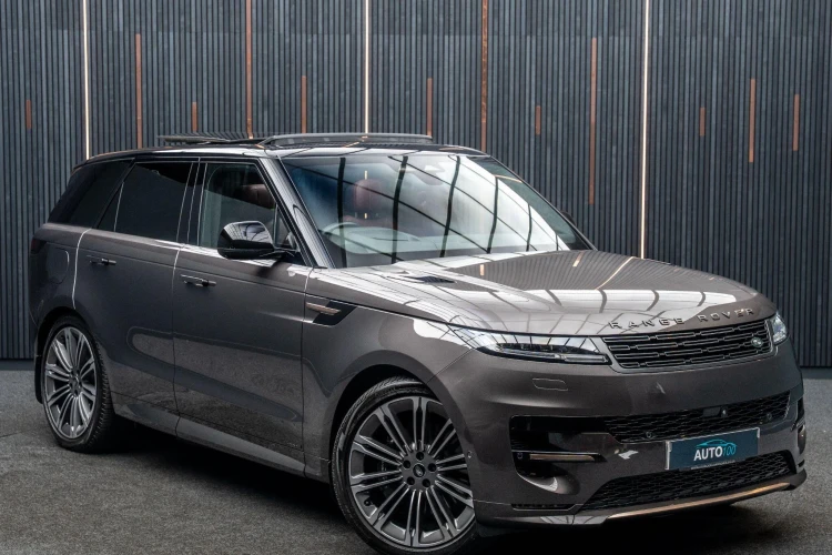Vehicle Image 5
