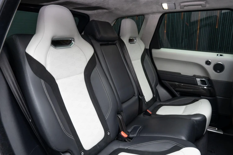 Vehicle Image 14