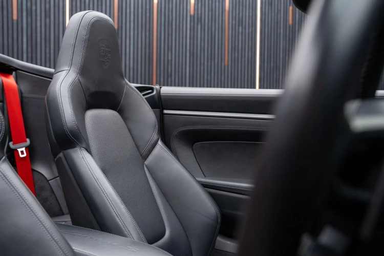 Vehicle Image 30