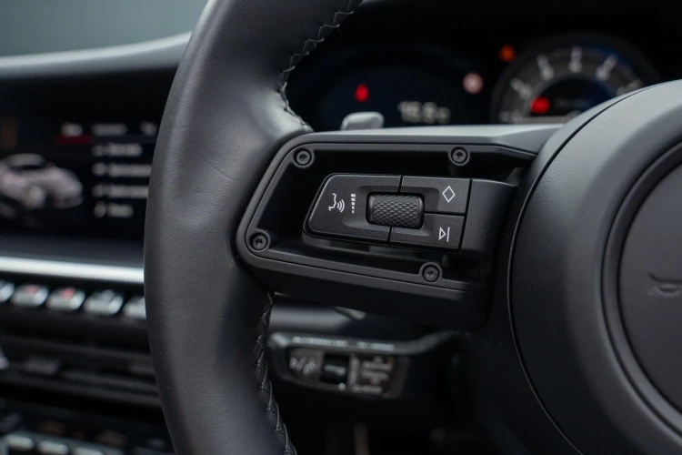 Vehicle Image 24