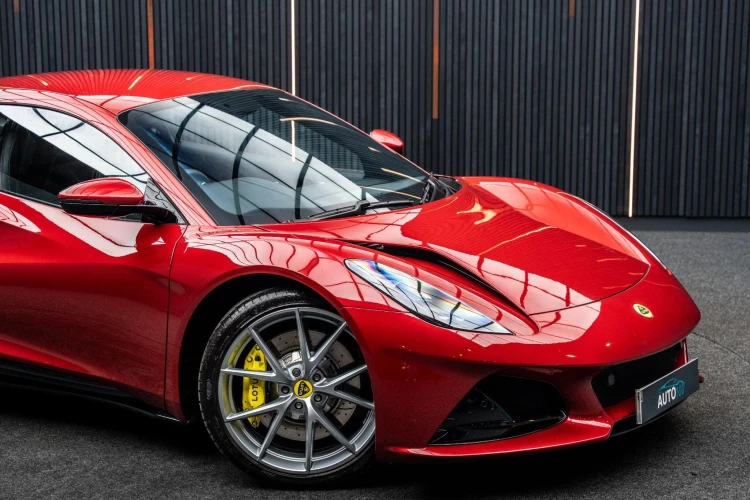 Vehicle Image 9