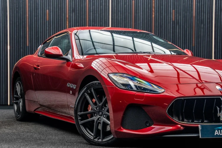 Vehicle Image 7
