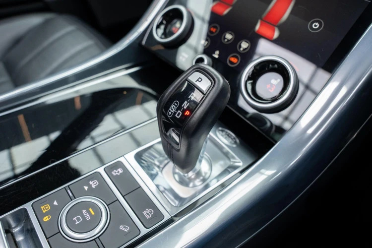 Vehicle Image 30
