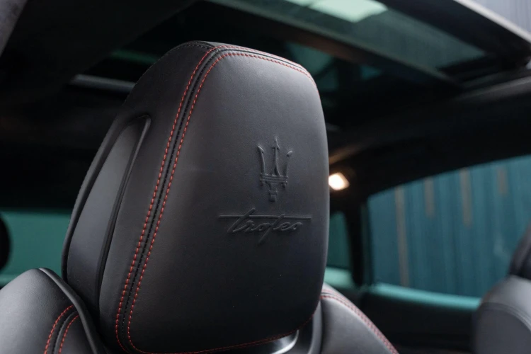 Vehicle Image 42