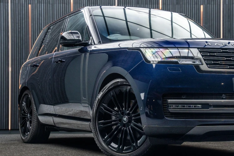 Vehicle Image 7
