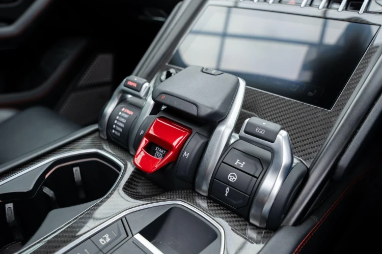 Vehicle Image 30