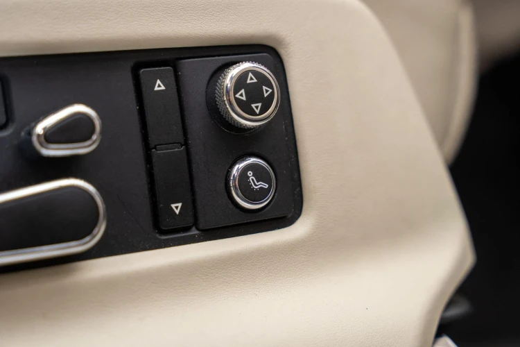 Vehicle Image 20