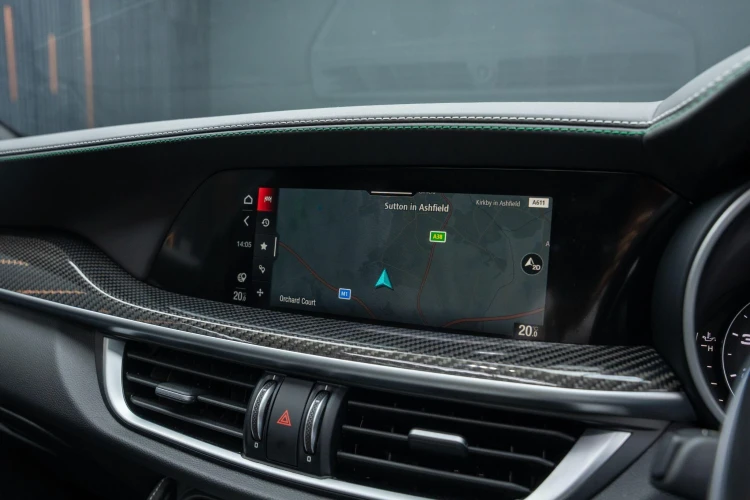 Vehicle Image 8