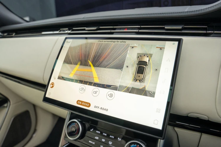 Vehicle Image 8