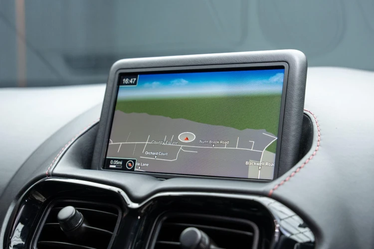 Vehicle Image 8