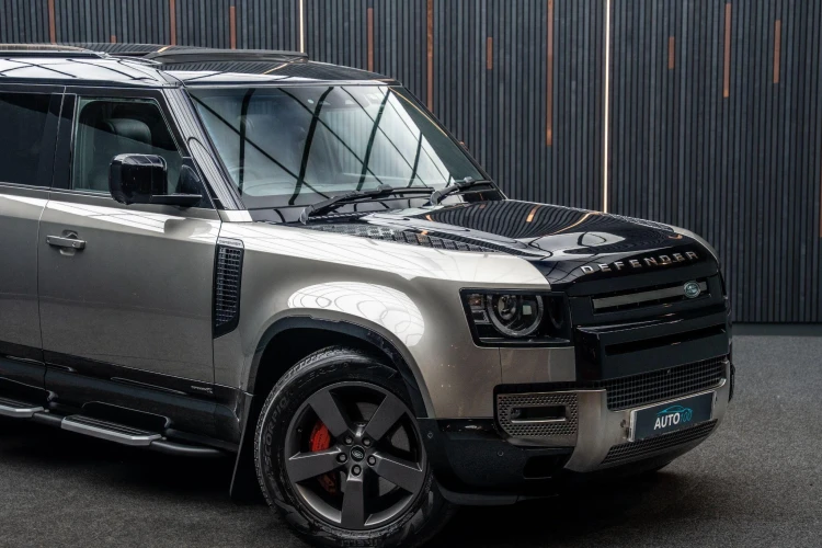 Vehicle Image 9
