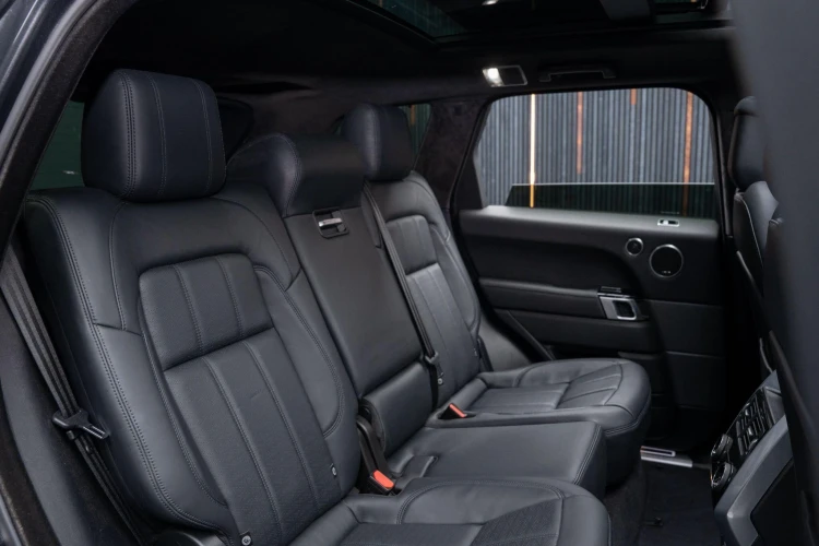 Vehicle Image 14