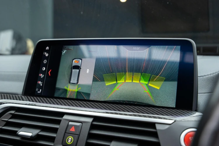 Vehicle Image 8