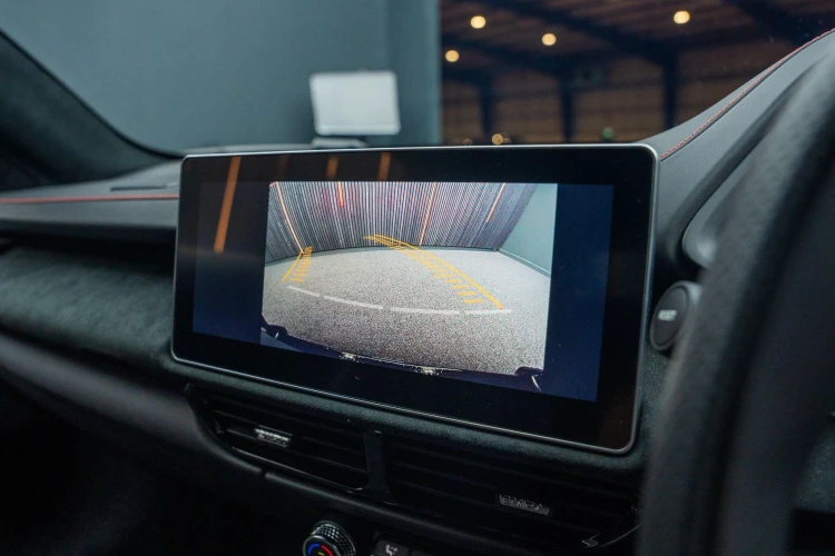 Vehicle Image 8