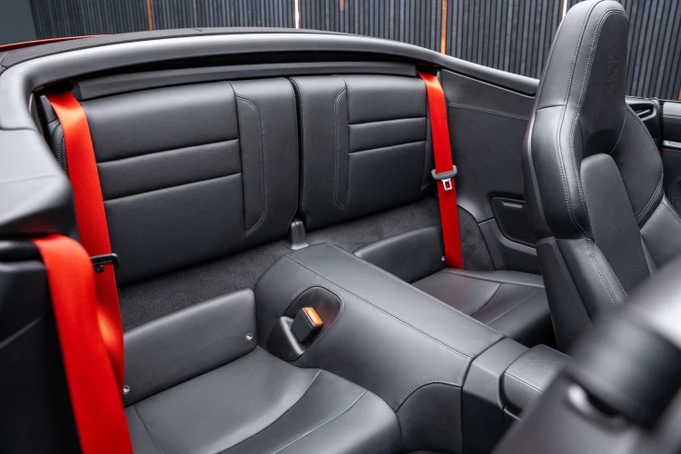 Vehicle Image 14