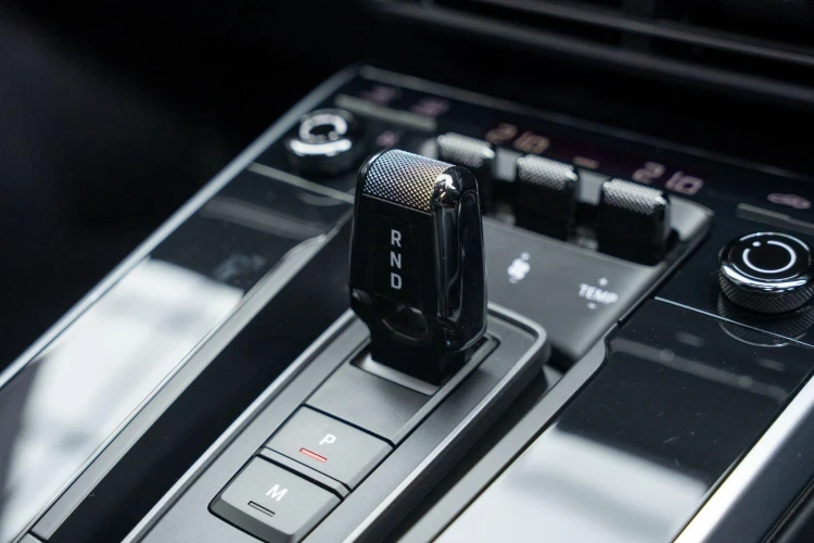 Vehicle Image 35