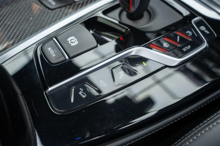 Vehicle Image 37
