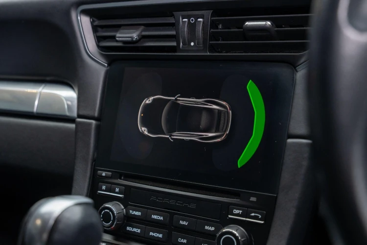 Vehicle Image 10