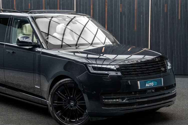 Vehicle Image 9