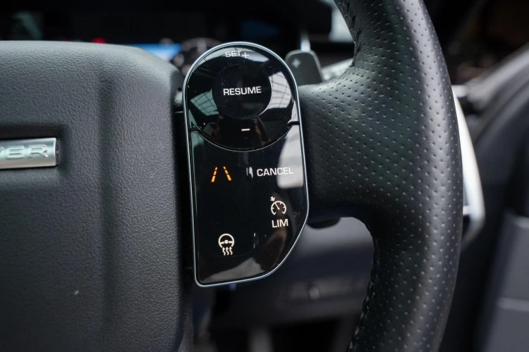 Vehicle Image 22