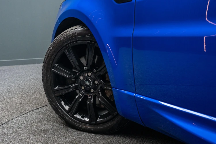 Vehicle Image 13