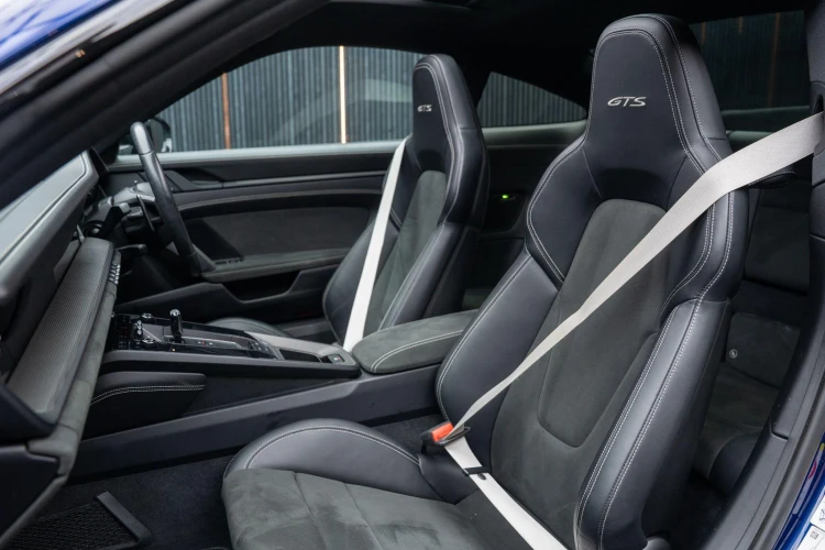 Vehicle Image 35